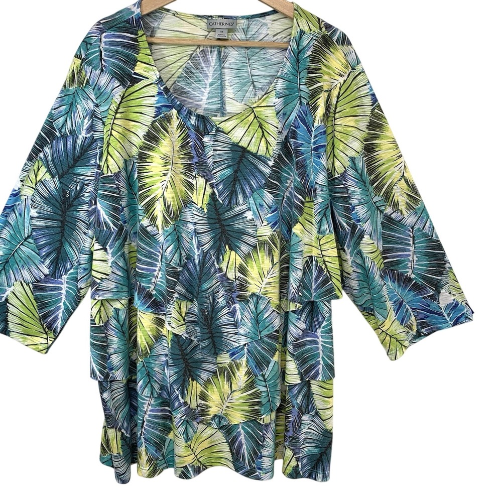 Catherines Blue Print Tiered‎ Top Woman 3X Scoop Neck Stretch 
 3/4 Sleeve